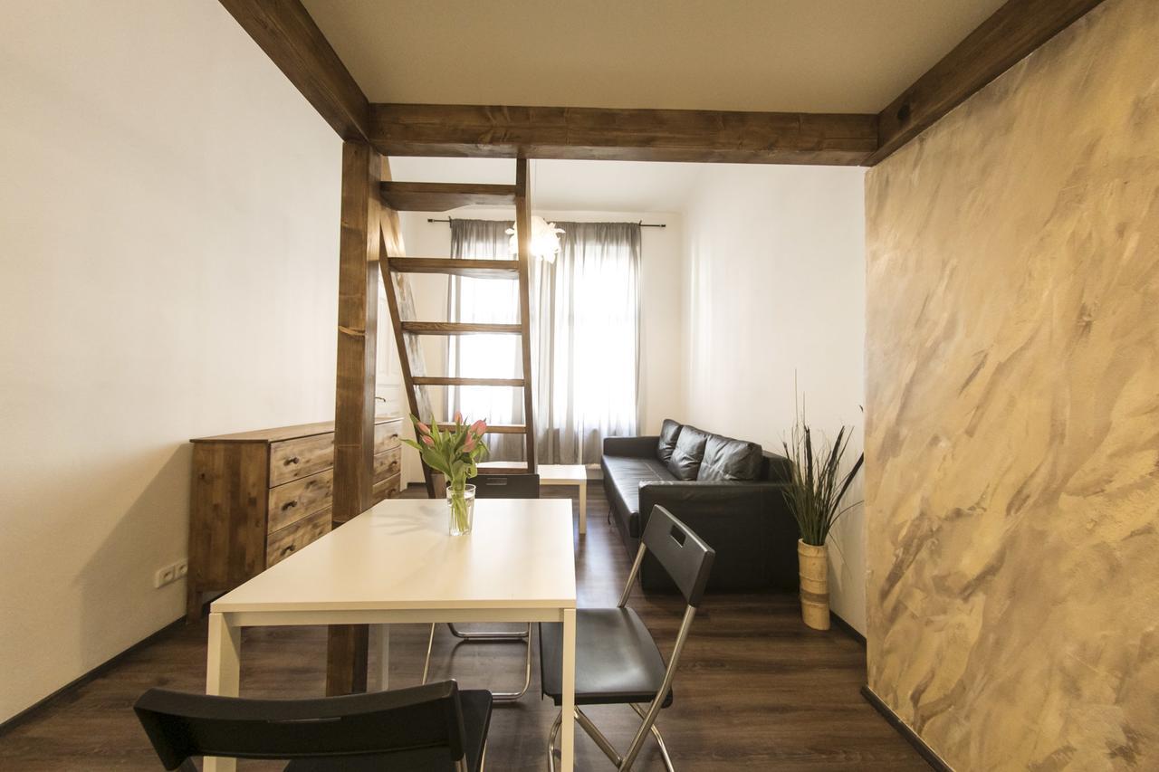 Freedom Rooms & Apartments Praga Exterior foto
